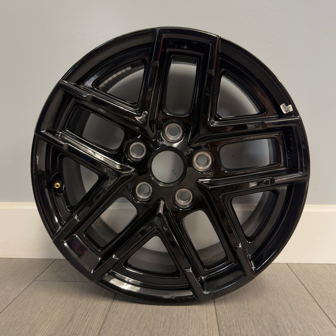 Jeep Wrangler / Gladiator OEM Wheels — Gloss Black