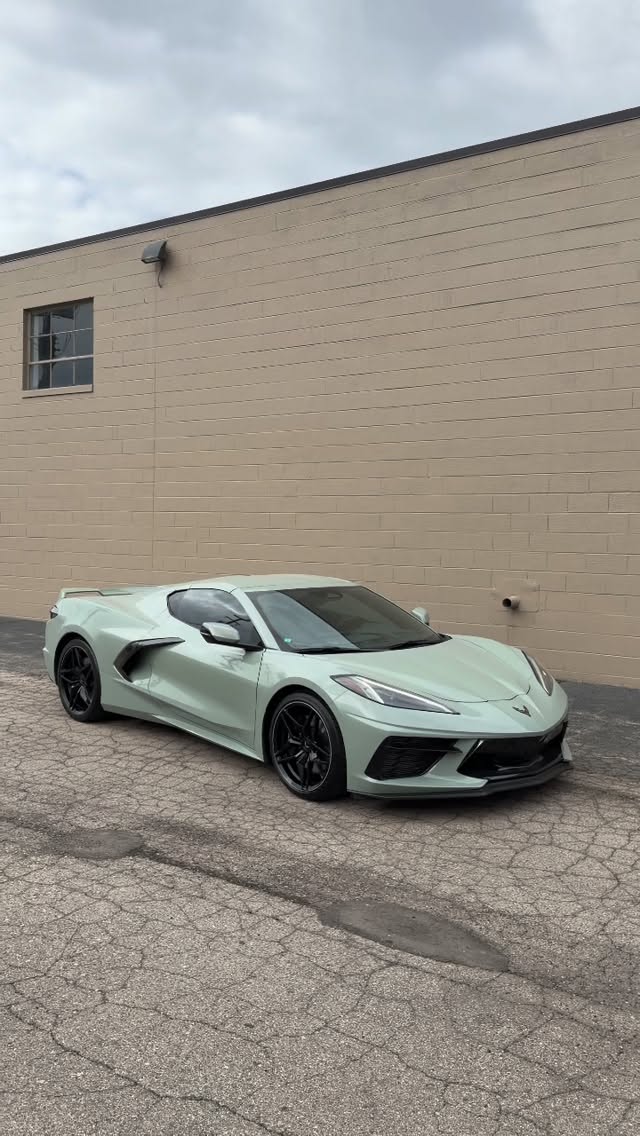 Car Gallery — build 35