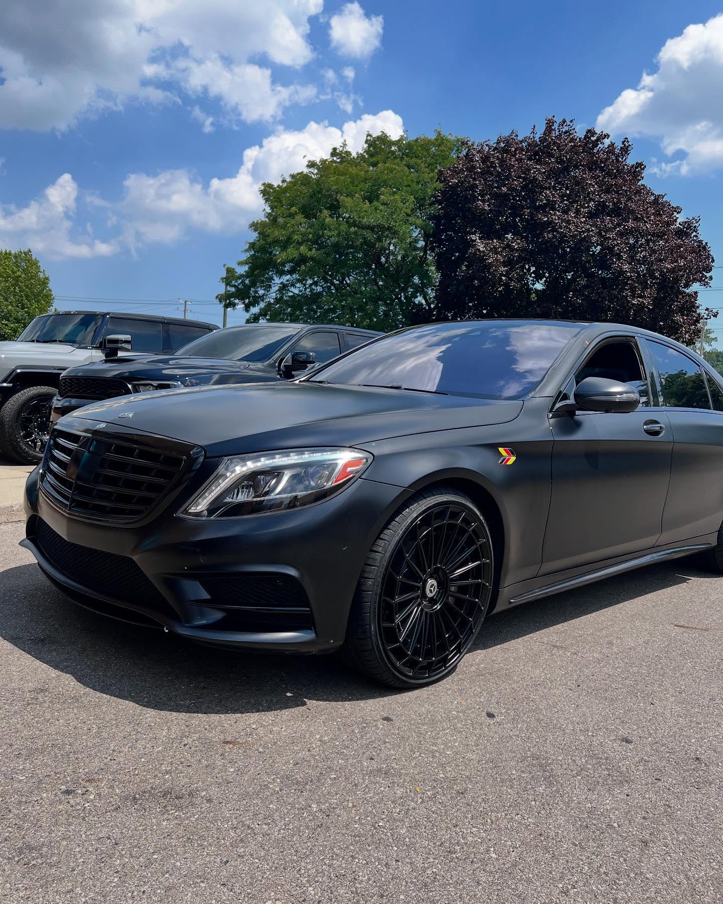 Car Gallery — build 124