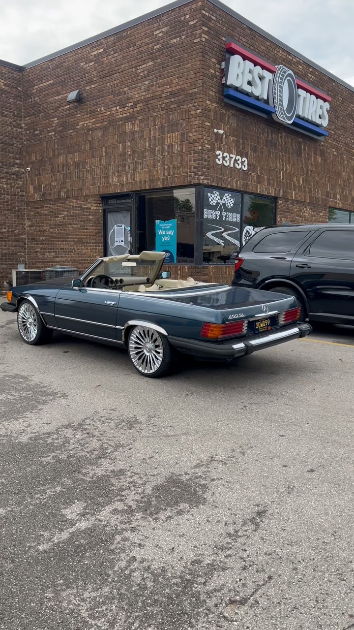 Car Gallery — build 143
