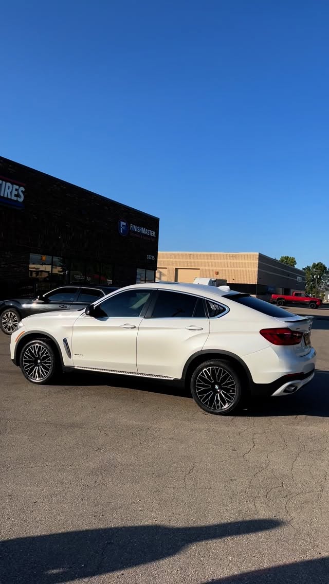 Car Gallery — build 102