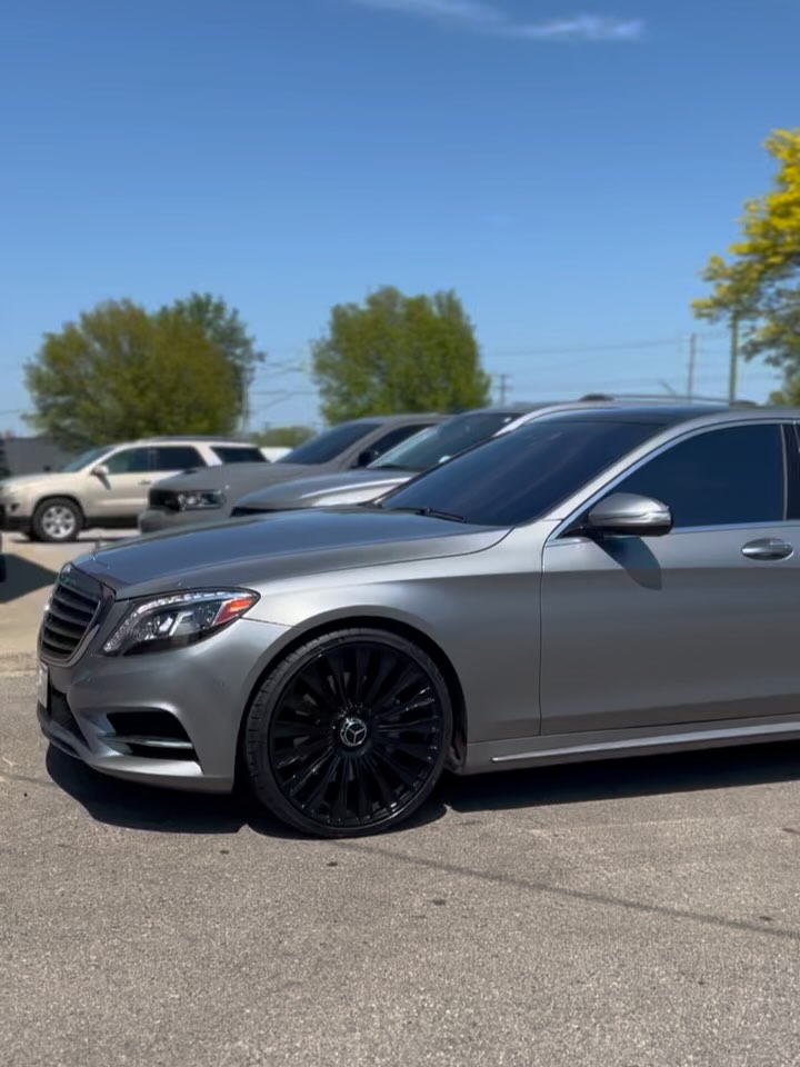 Car Gallery — build 175