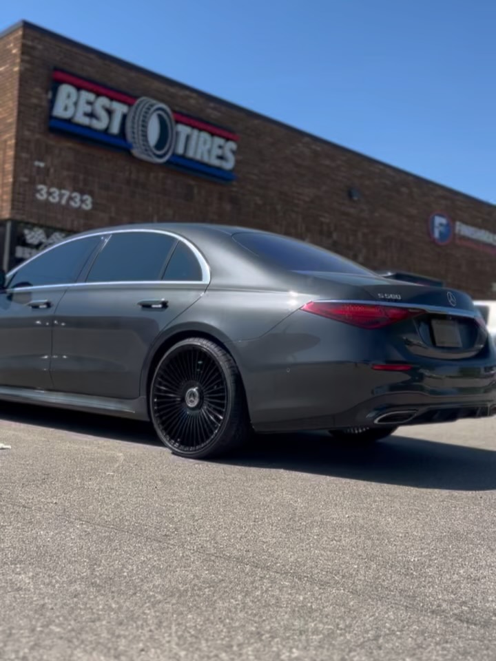 Car Gallery — build 137