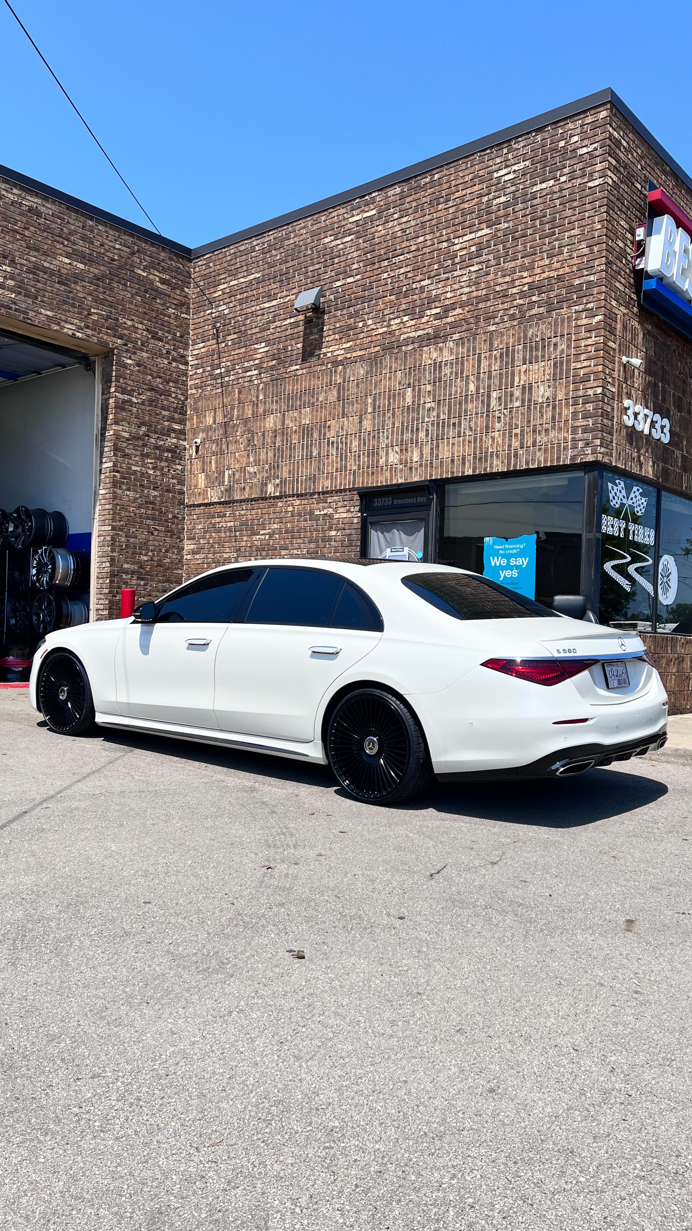 Car Gallery — build 130