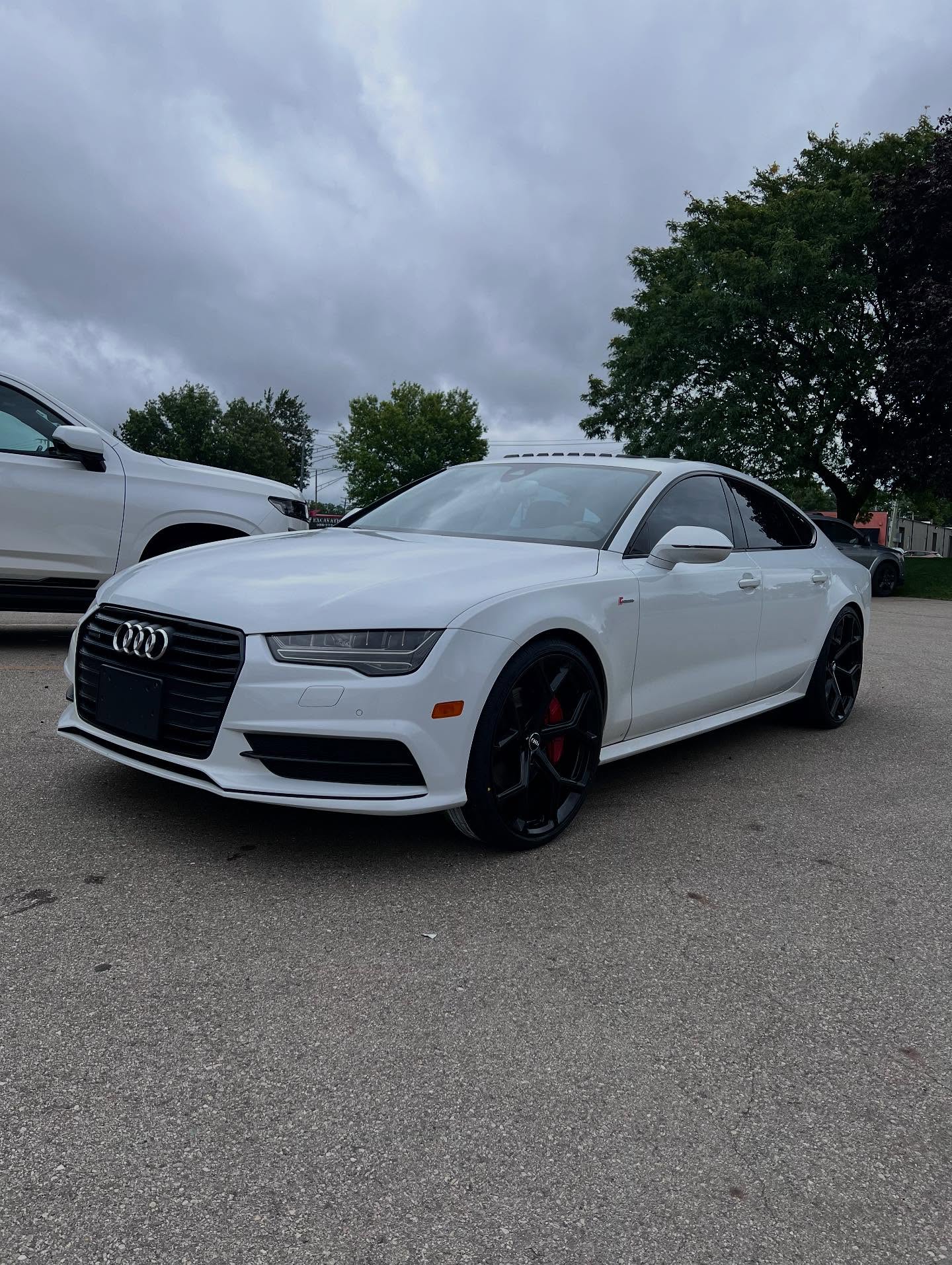 Car Gallery — build 119