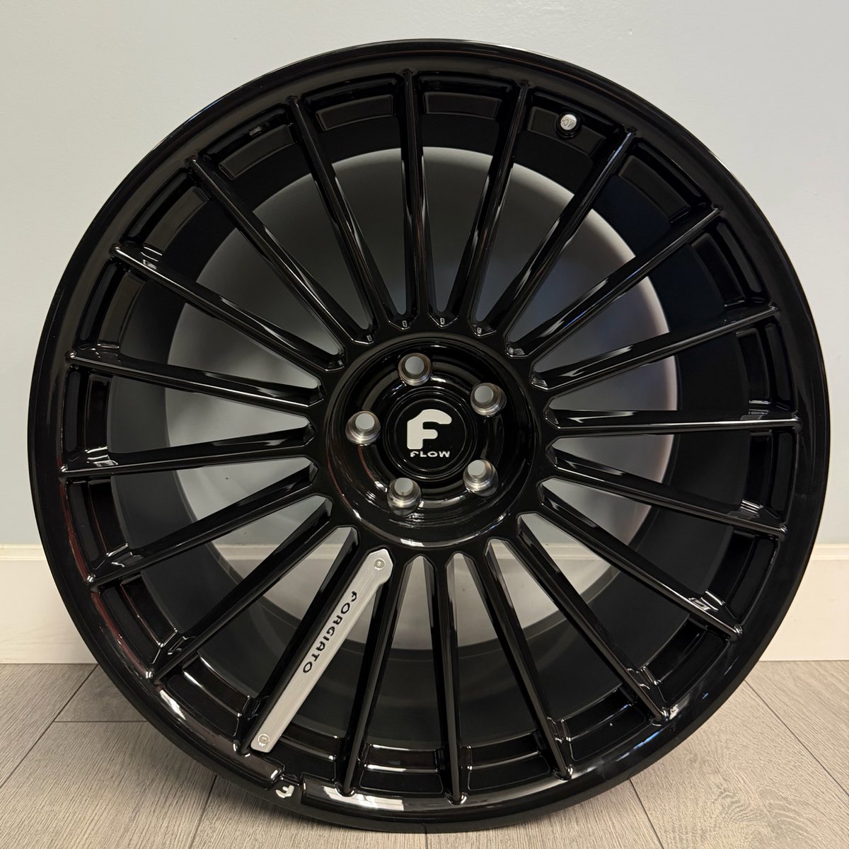 Mercedes Forgiato Staggered Wheels — Gloss Black